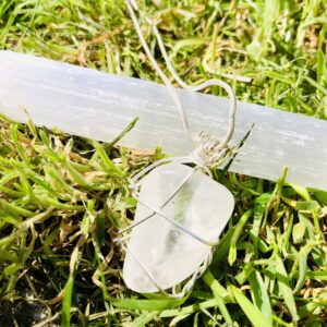 Clear Quartz Smooth Necklace